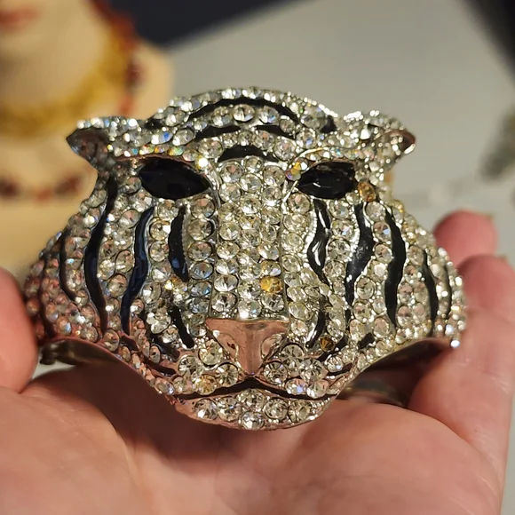 Bold Gold Chunky Knot Red Silver Tone Necklace Tiger Rhinestone Bracelets Huge - Picture 2 of 16